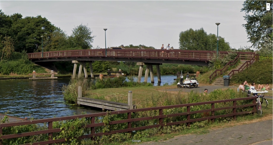 LED brugleuning voor Jan Hendrik Oortbrug Oegstgeest
